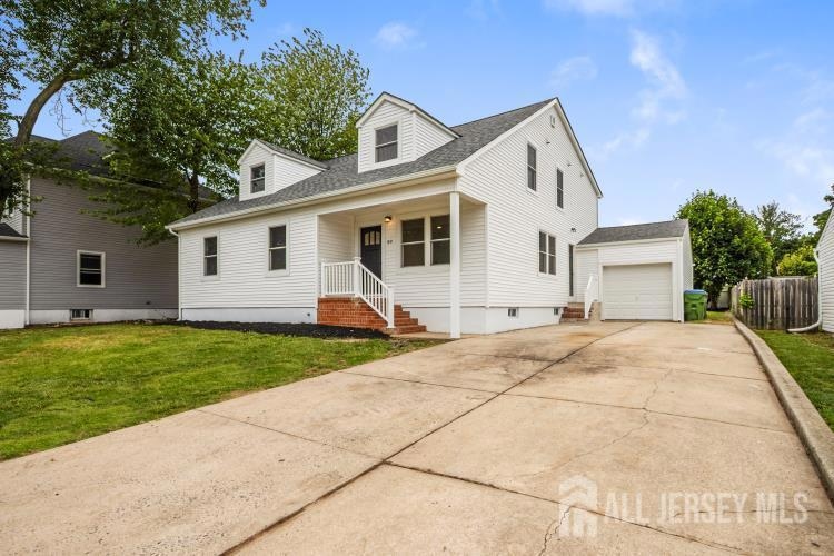 Sold $895,000 • Co-Listing Agent