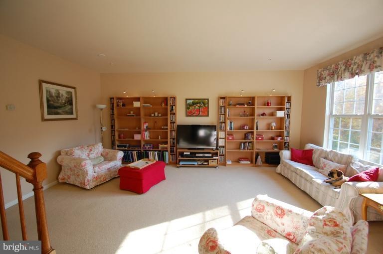 7327 Rocky Creek Dr unit 17, Columbia, MD 21046 - photo 1