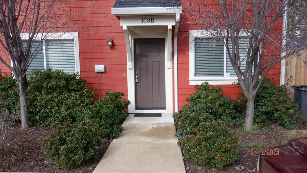 103 Ash St B for listing (16)