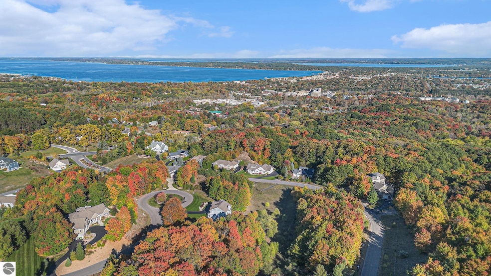 4885 Grayhawk Blvd unit 16, Traverse City, MI 49684 - photo 1