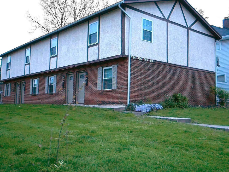 206 W. Weber Rd front 2