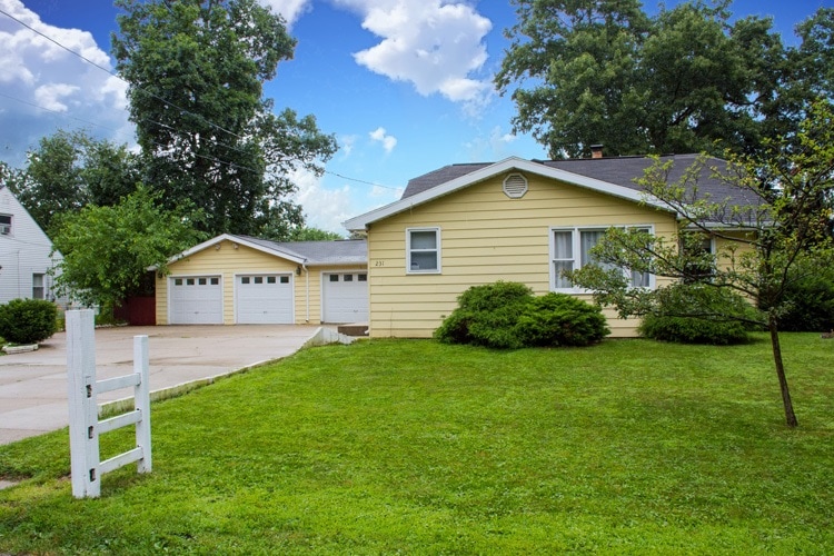 231 David St, South Bend, IN 46637 - photo 1