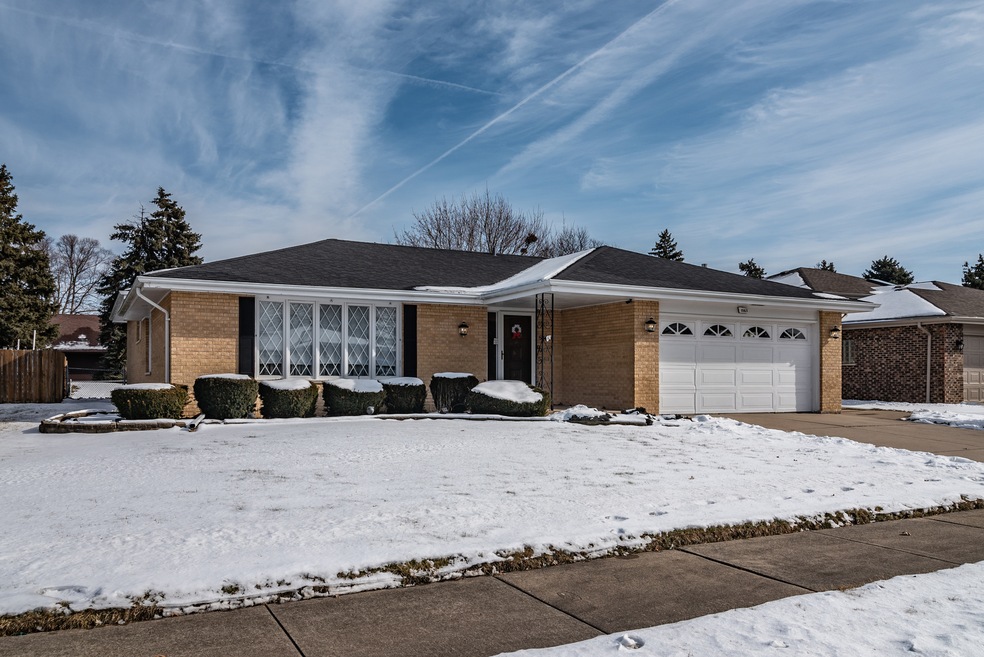 Sold $350,000 • Co-Listing Agent