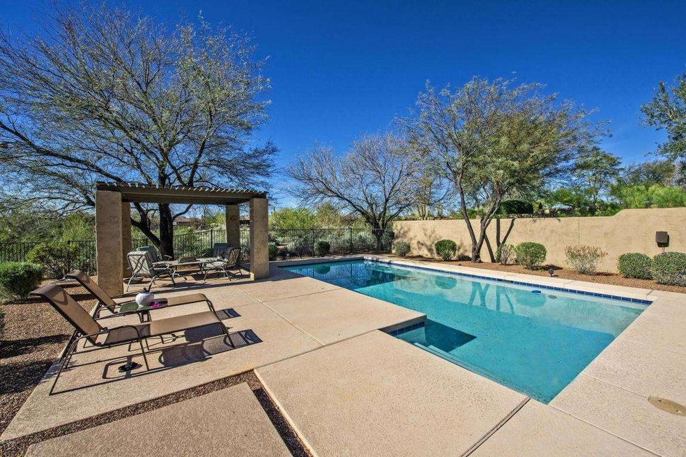 001_Resort Living