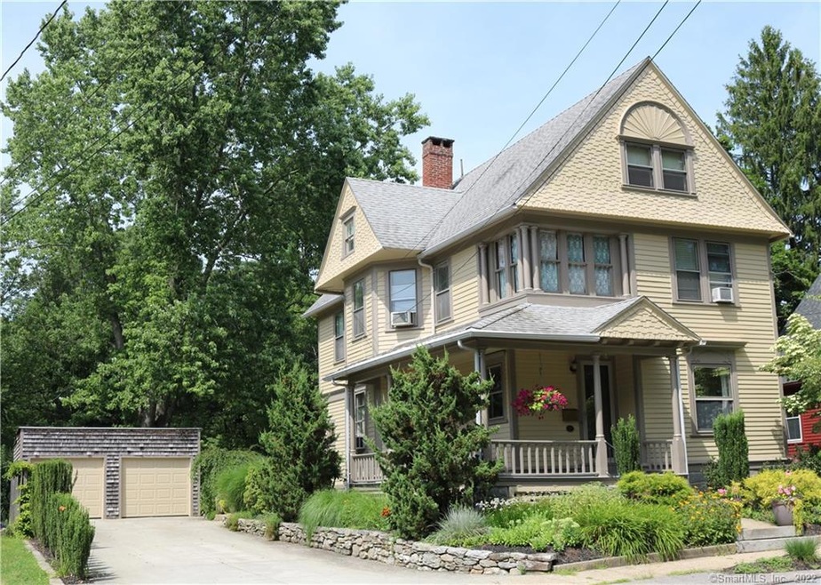 39 E Town St, Norwich, CT 06360 - photo 1