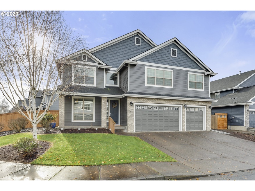 702 June Dr, Molalla, OR 97038 - photo 1