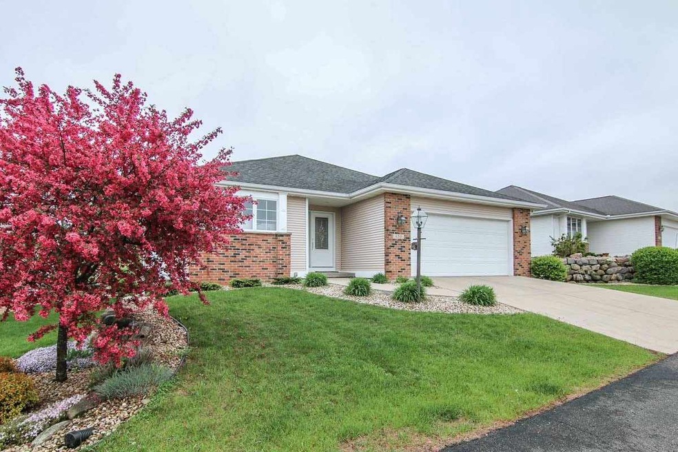 650 Heidi Way, Oregon, WI 53575 - photo 1