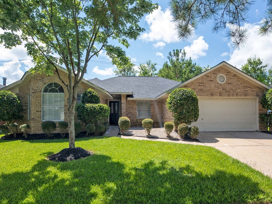 9478 Carmalee St, Houston, TX 77075 - photo 1