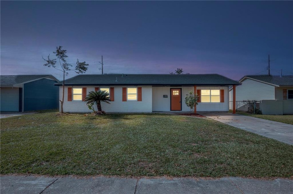 716 Madewood Dr, La Place, LA 70068 - photo 1