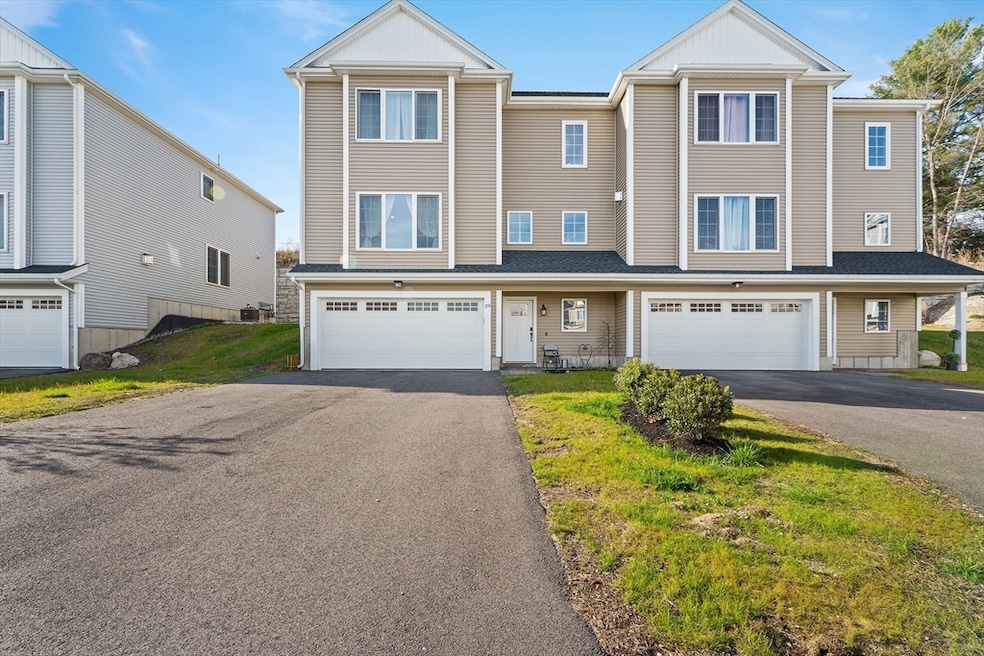 29 Pouts Ln unit 29, Uxbridge, MA 01569 - photo 1