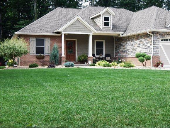 369 Woodside Ct, Batesville, IN 47006 - photo 1