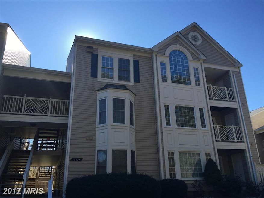 12233 Fairfield Hse Dr unit 206B, Fairfax, VA 22033 - photo 1