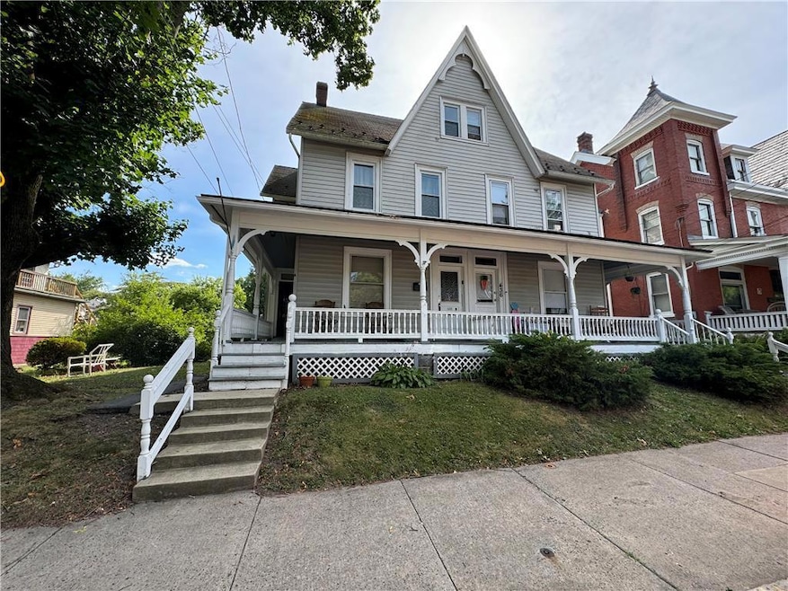 438 E Broad St unit A, Quakertown, PA 18951 - photo 1