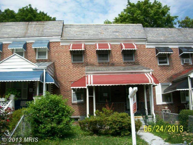 838 Lyndhurst St, Baltimore, MD 21229 - photo 1