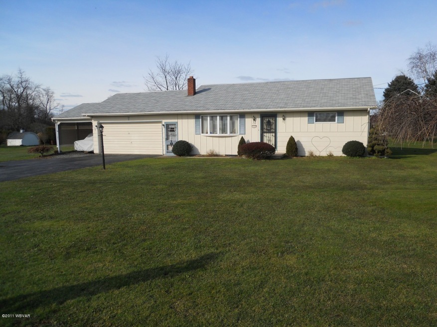 973 E Penn St, Muncy, PA 17756 - photo 1