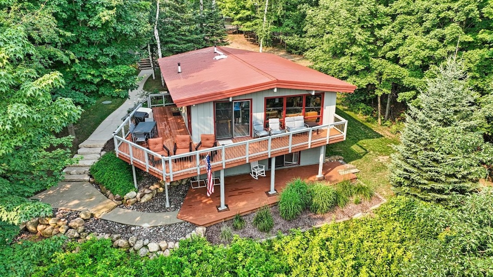 For Sale $995,000 • Co-Listing Agent