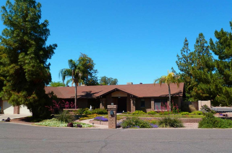 9026 S Dateland Dr, Tempe, AZ 85284 - photo 1