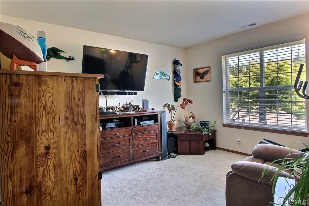 209 Roberts St NE, Orting, WA 98360 - photo 1