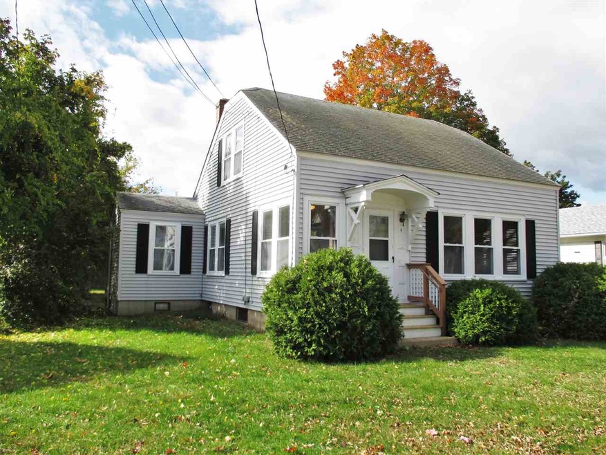 4 Furbush St, Rochester, NH 03867 - photo 1