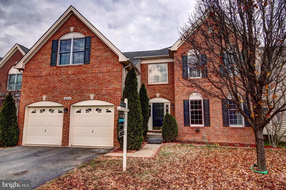 42654 Nations St, Chantilly, VA 20152 - photo 1