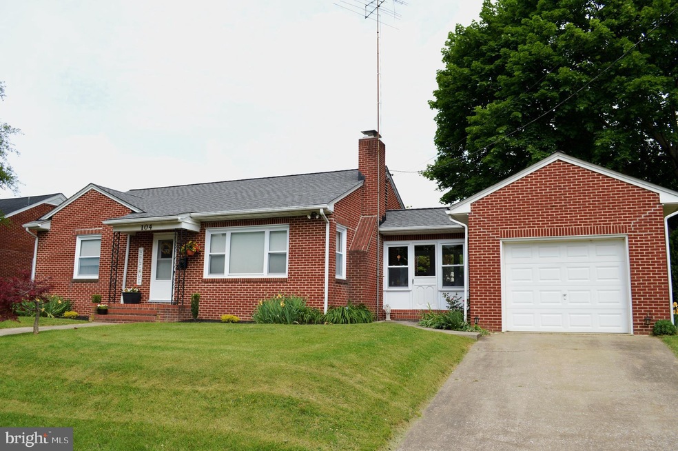 Sold $323,000 • Co-Listing Agent