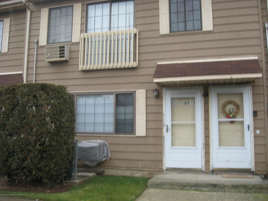 189 Lamped Loop unit 39, Staten Island, NY 10314 - photo 1