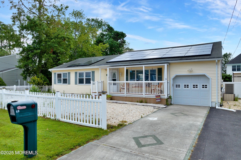 Sold $490,000 • Co-Listing Agent