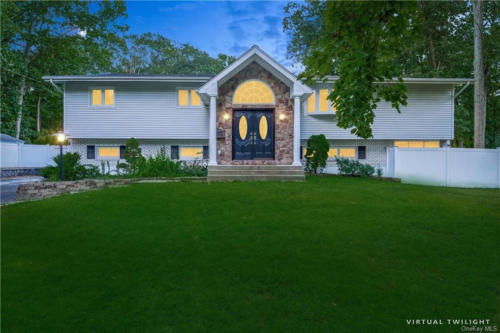 9 Broward Dr, New City, NY 10956 - photo 1