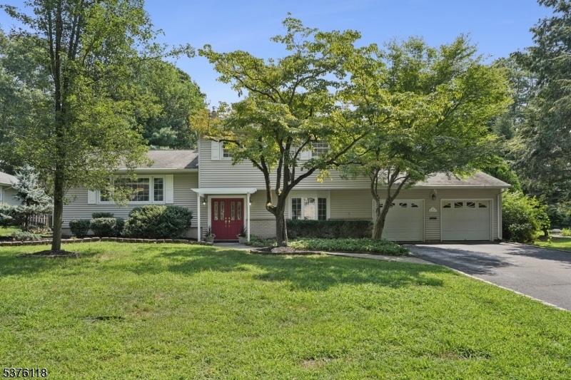 Sold $1,100,000 • Co-Listing Agent