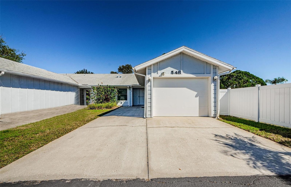 548 Surrey Close, Palm Harbor, FL 34683 MLS MFRU8189457