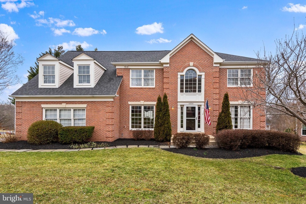 6856 Compton Heights Cir, Clifton, VA 20124 - photo 1