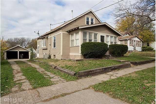 820 E 26th St, Des Moines, IA 50317 - photo 1