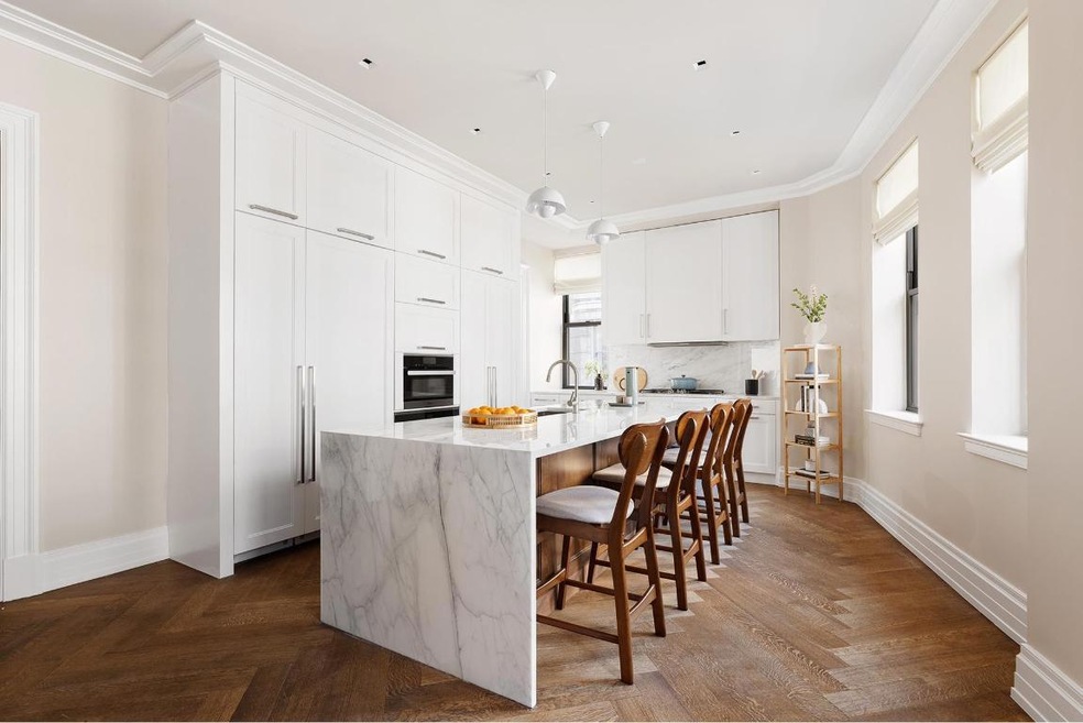 Sold $5,995,000 • Co-Listing Agent