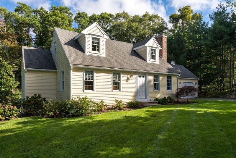 34 Hummingbird Hill Rd, Falmouth, MA 02540 - photo 1