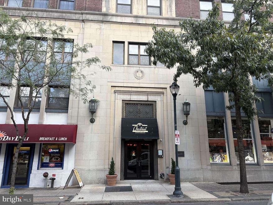 1939 Chestnut St unit 4C, Philadelphia, PA 19103 - photo 1