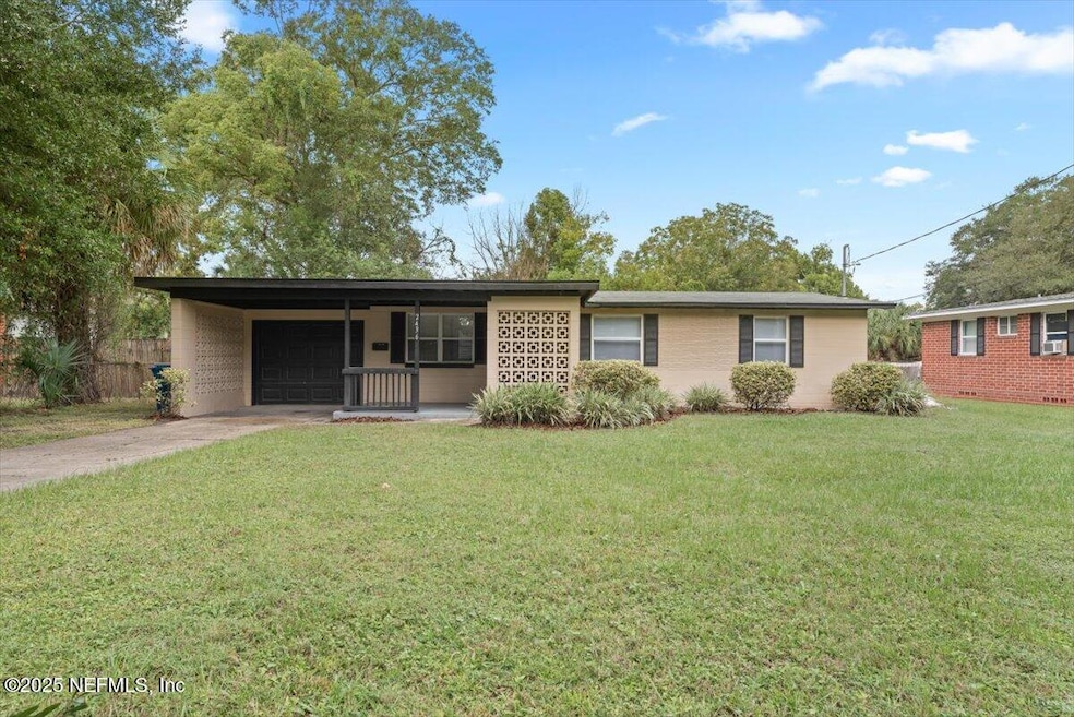 Under Contract $235,000 • Co-Listing Agent