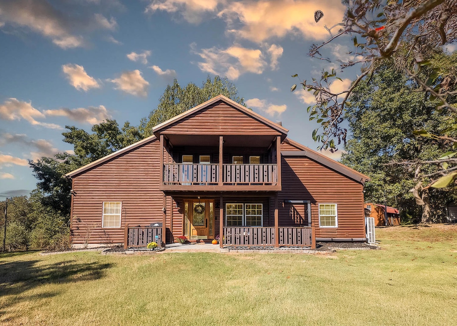 For Sale $449,900 • Co-Listing Agent