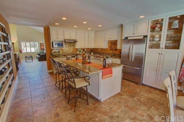Beautifully remodeled custom kitchen