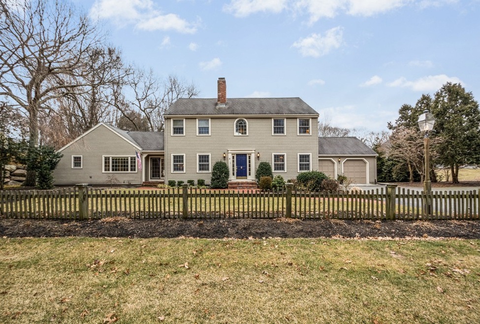 3 Arrowhead Ln, Milton, MA 02186 - photo 1