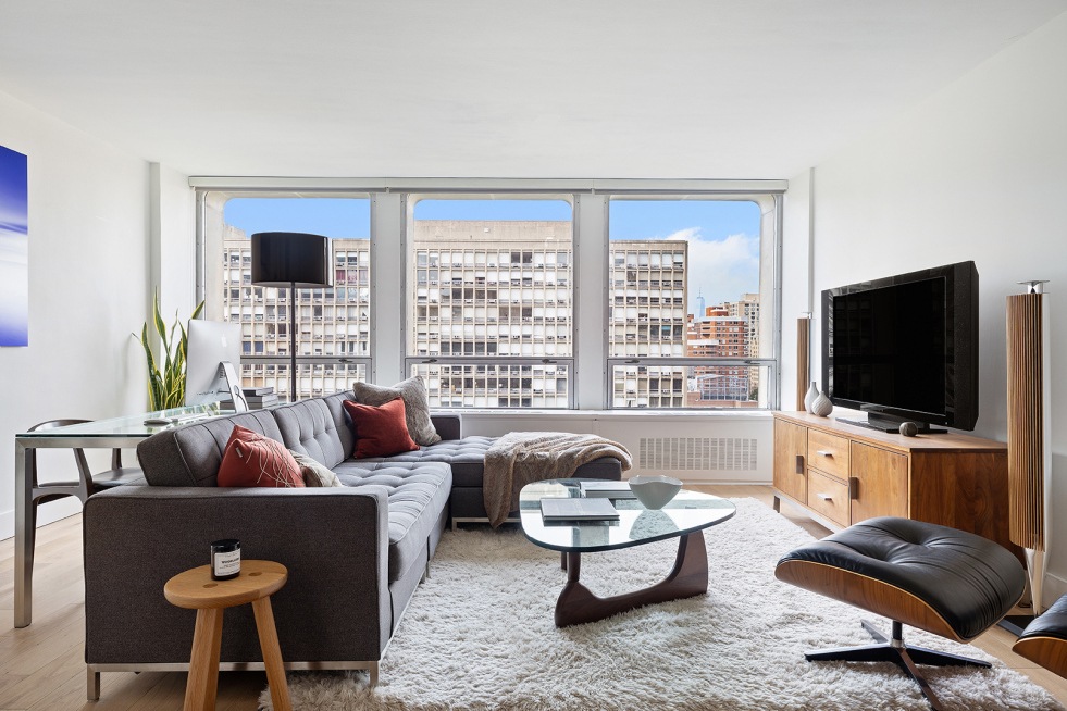 Kips Bay Towers unit 16A, New York, NY 10016 - photo 1