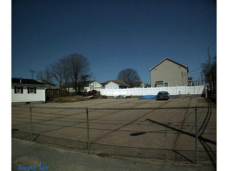 703 Douglas Ave, Providence, RI 02908 - photo 1