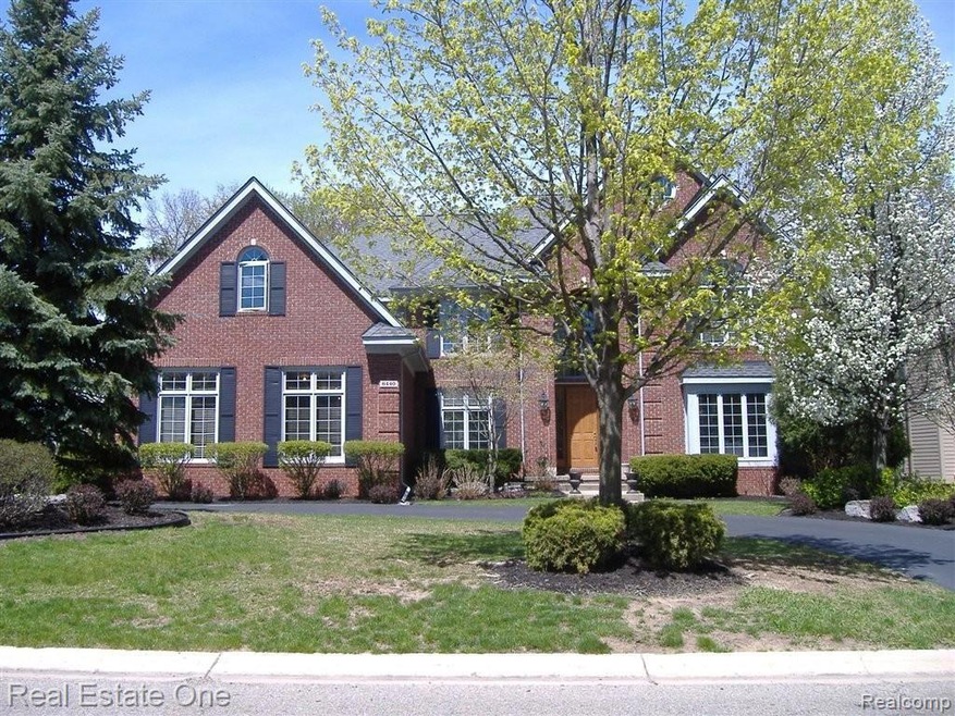 6440 W Oaks Dr, West Bloomfield, MI 48324 - photo 1