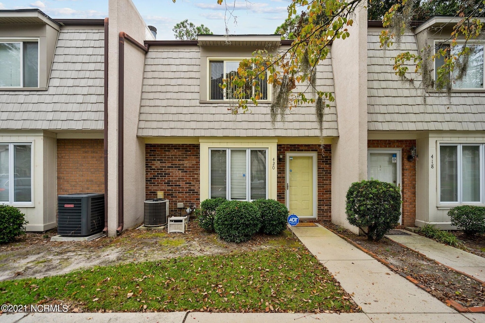 420 Cobblestone Dr, Wilmington, NC 28405 - photo 1