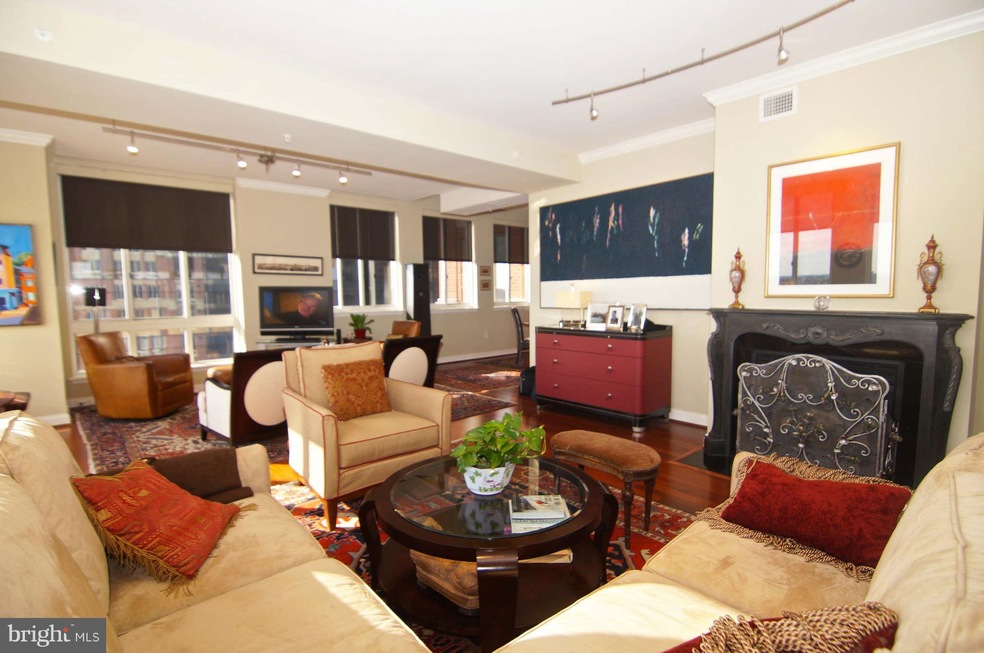 717 President St unit 702, Baltimore, MD 21202 - photo 1