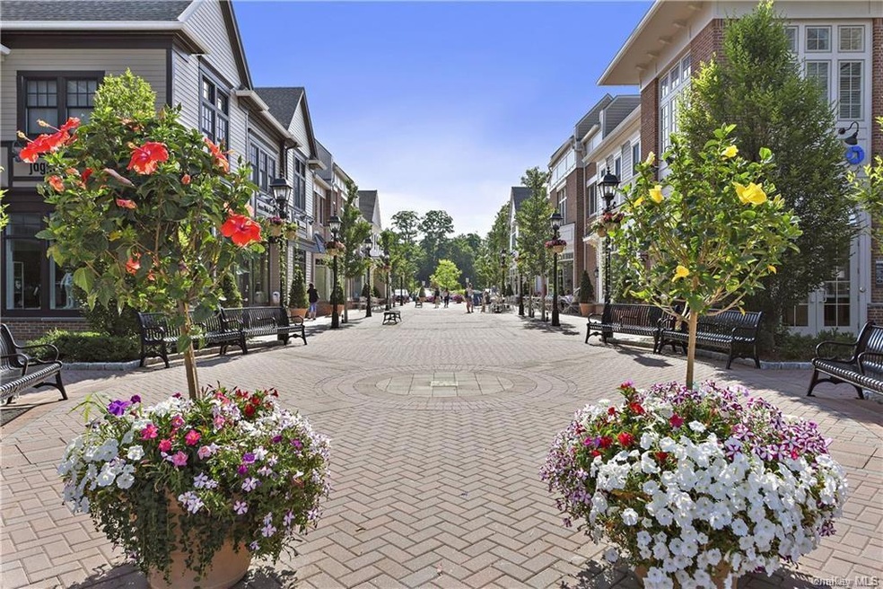 402 Main St, Armonk, NY 10504 - photo 1