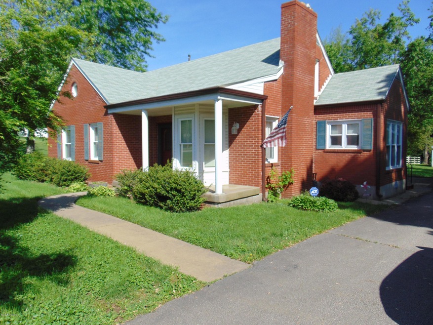 7901 E Manslick Rd, Louisville, KY 40228 - photo 1