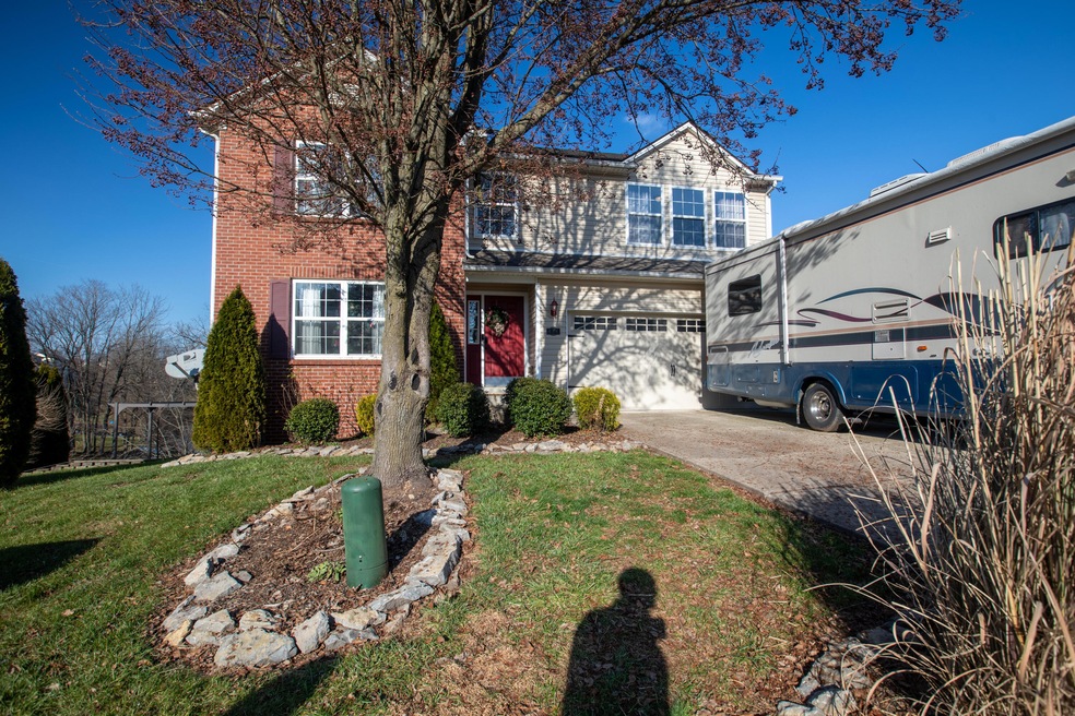 414 Village Dr, Frankfort, KY 40601 - photo 1