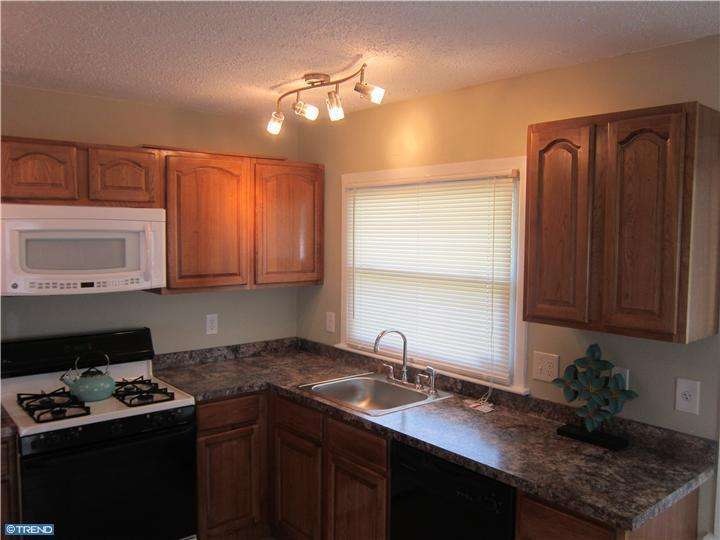 38 Berkshire Ln, Willingboro, NJ 08046 - photo 1