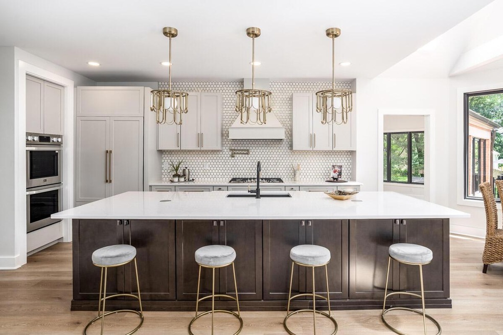 4130 Daventry Stunning Kitchen