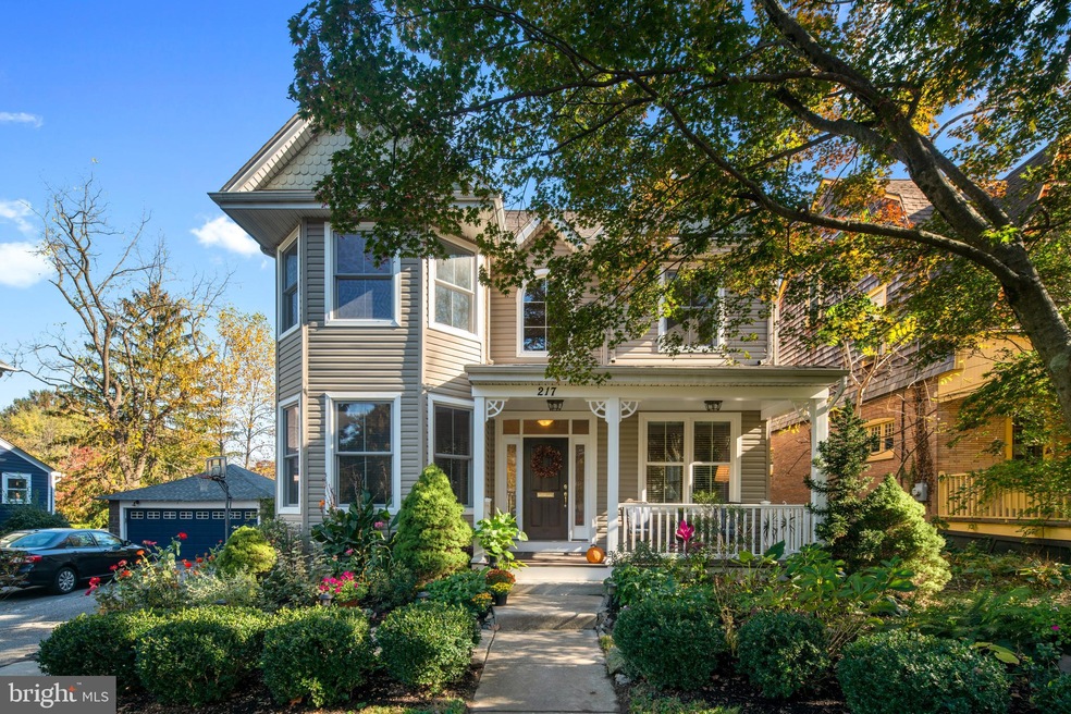 217 Dickinson Ave, Swarthmore, PA 19081 - photo 1